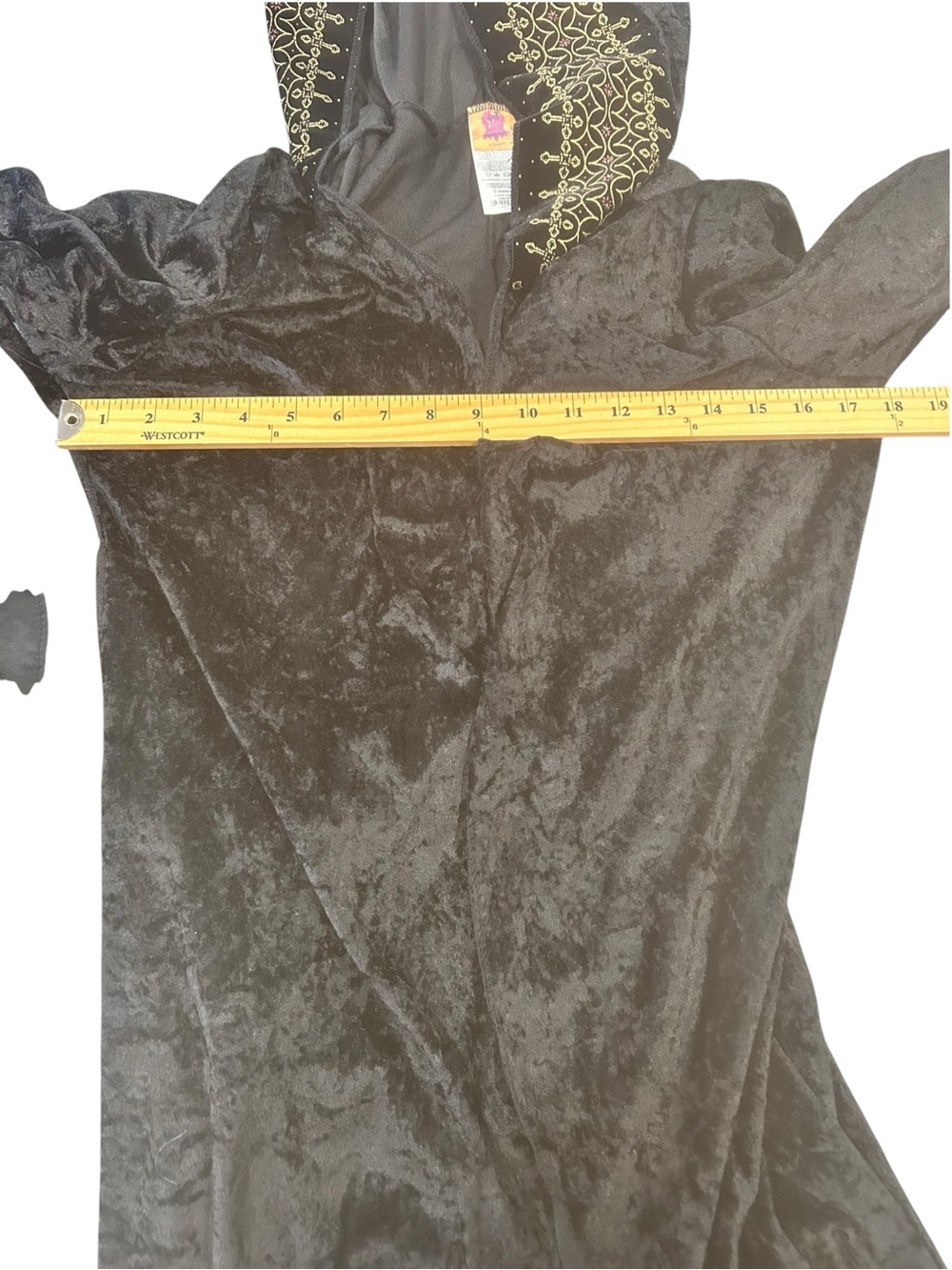 Black Crushed Velvet Hooded Cape womens M Embroidered Gothic Witchy Renaissance - Picture 5 of 16